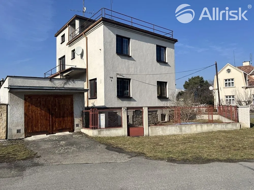 Prodej vily 345 m², pozemek 713 m²